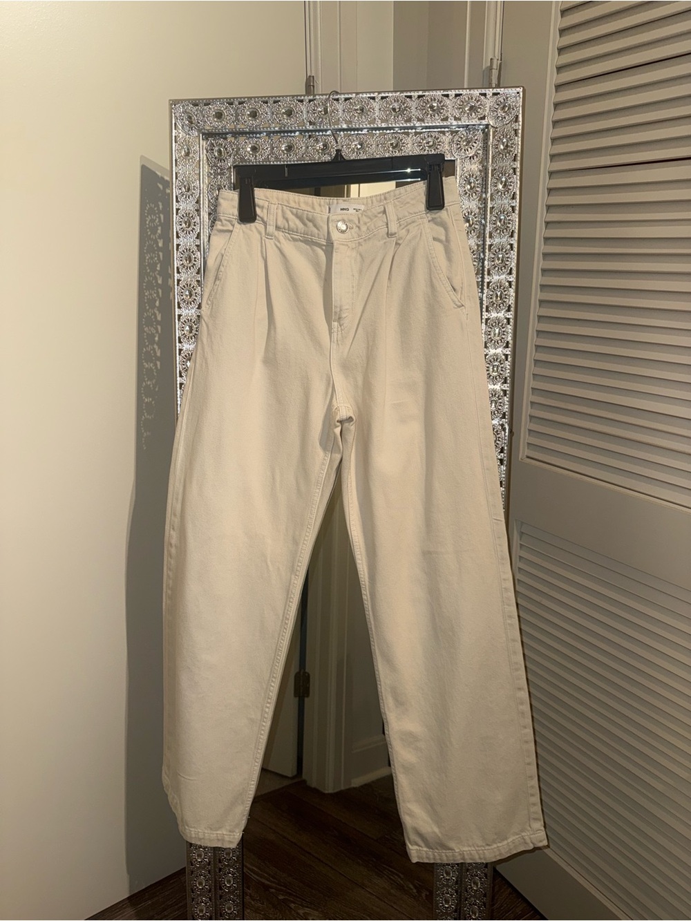 Mango Relaxed Cream Straight Jeans